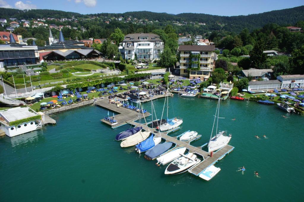 Seehotel Hubertushof Velden am Wörthersee Exterior foto